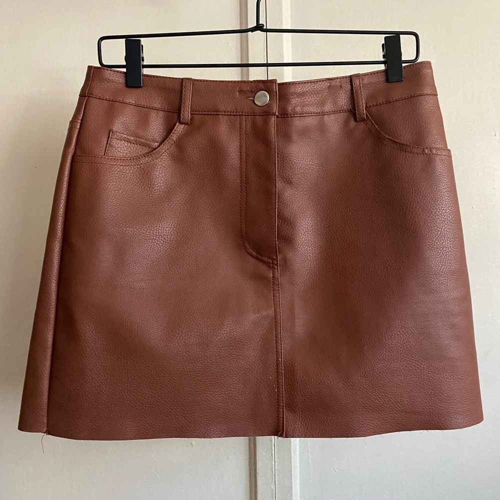 Faux leather mini skirt